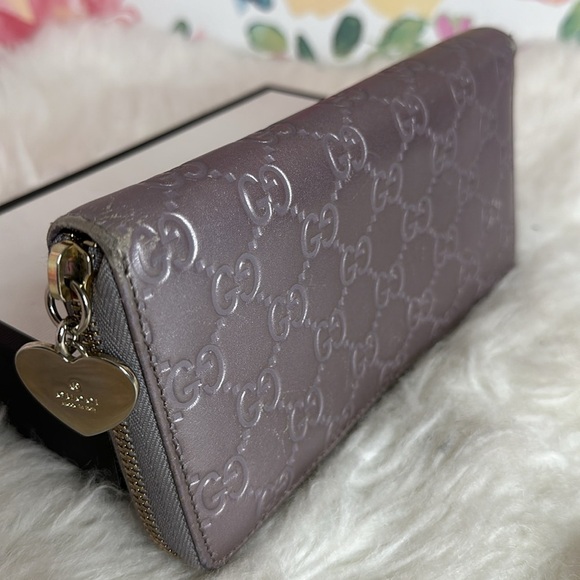 💯Authentic Gucci Zipped Around Long Wallet🍀 - Picture 13 of 16